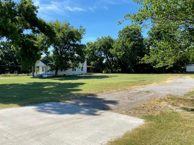 Cedar Ridge MHC Picture 8