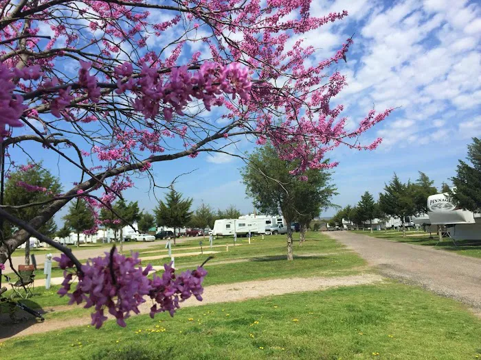Cedar Valley RV Park Picture 4