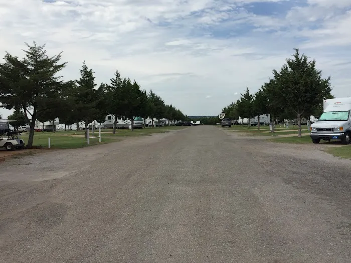 Cedar Valley RV Park Picture 5