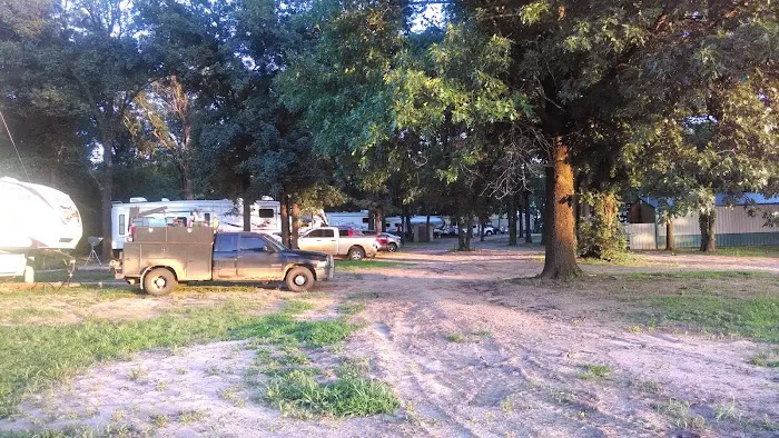 Shady Acres RV Park Picture 6