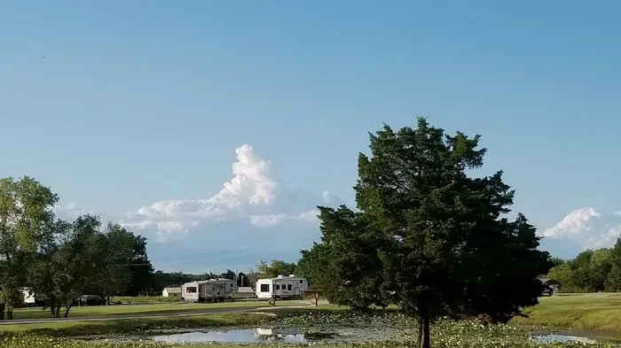 Taylor's RV Park Picture 3