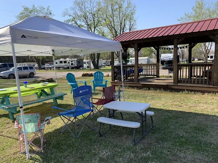 Evergreen RV Park Picture 9