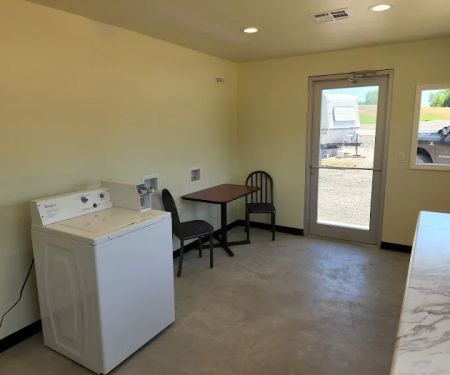 EXIT 196 RV Court & Park