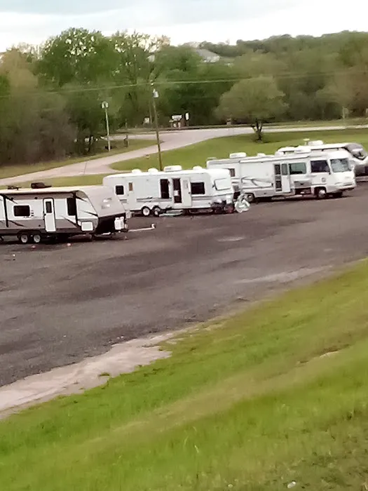 EXIT 196 RV Court & Park Picture 6