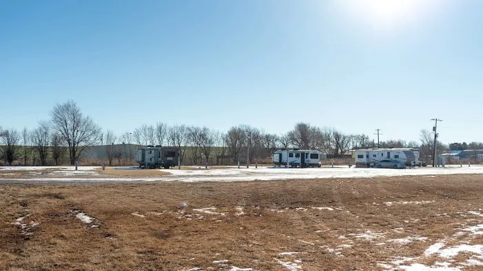 Kingfisher RV Park & Storage Picture 9