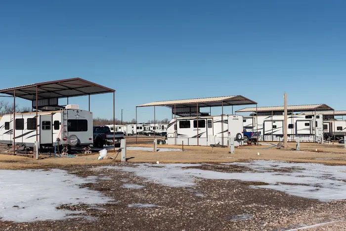 Kingfisher RV Park & Storage Picture 8
