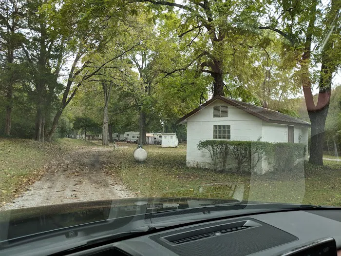 Silver Leaf Camp Park Picture 6