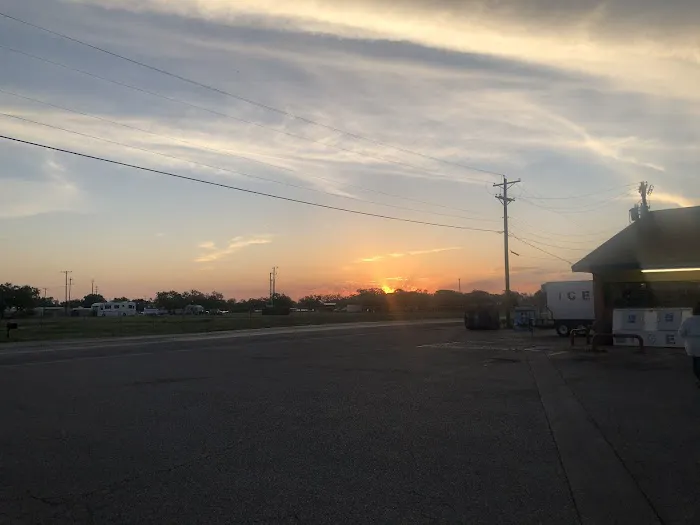 Empat RV Park & Storage Picture 3