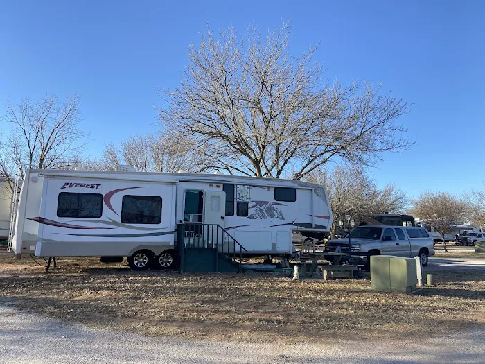 Fredericksburg RV Park Picture 6