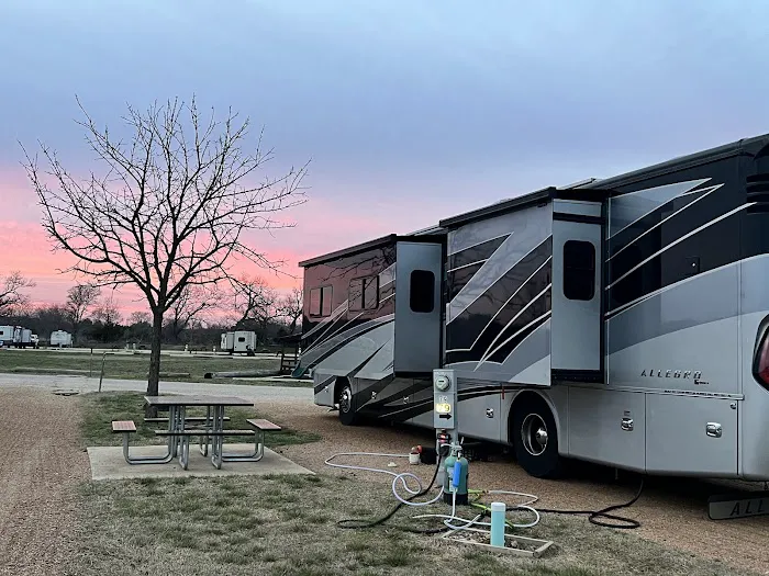 The Vineyards of Fredericksburg RV Park Picture 9