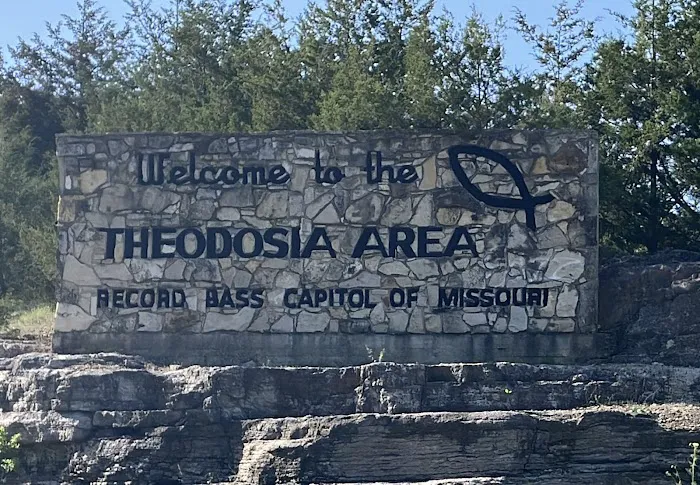 Theo's RV Park Picture 7