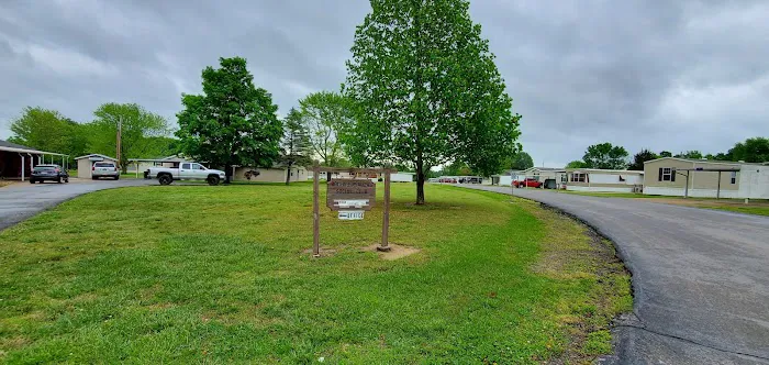 Rolling Meadows Mobile Home Community Picture 7