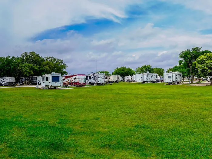 Alamo Fiesta RV Resort Picture 10