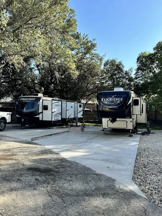 Oak Hills RV Park Picture 4