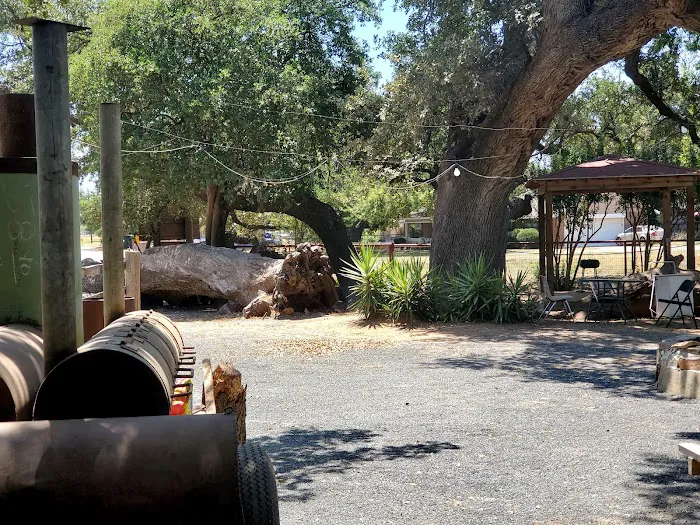 Pearsall RV Park Picture 9