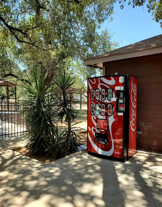 Pearsall RV Park Picture 5