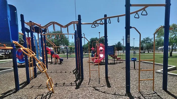 Pearsall RV Park Picture 10