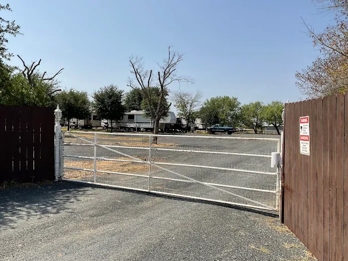 Bella Vita RV Park Picture 7