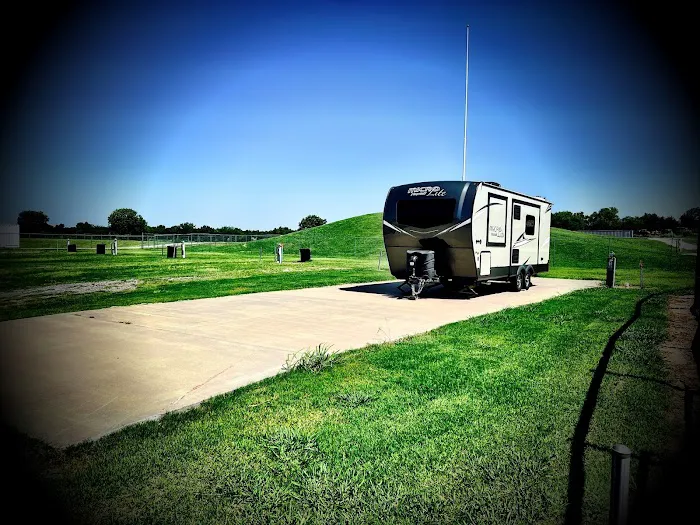 Tumbleweed RV Park Picture 3
