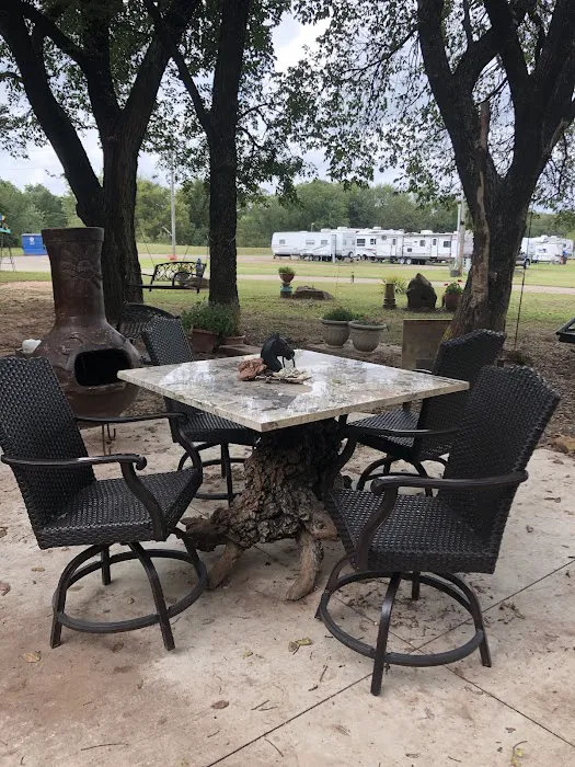 Danel's Den RV Campground Picture 2