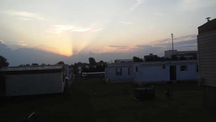 College Acres Mobile Home Park Picture 10