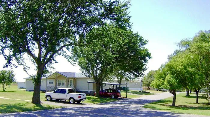 Golden West Mobile Home Park Picture 1