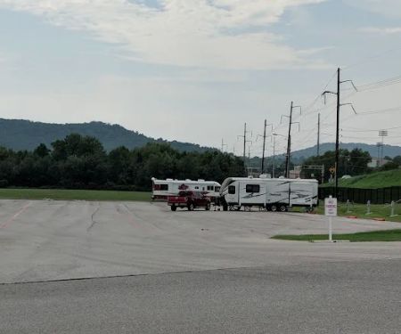 Road Hog RV Park