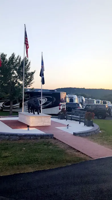 Road Hog RV Park Picture 10