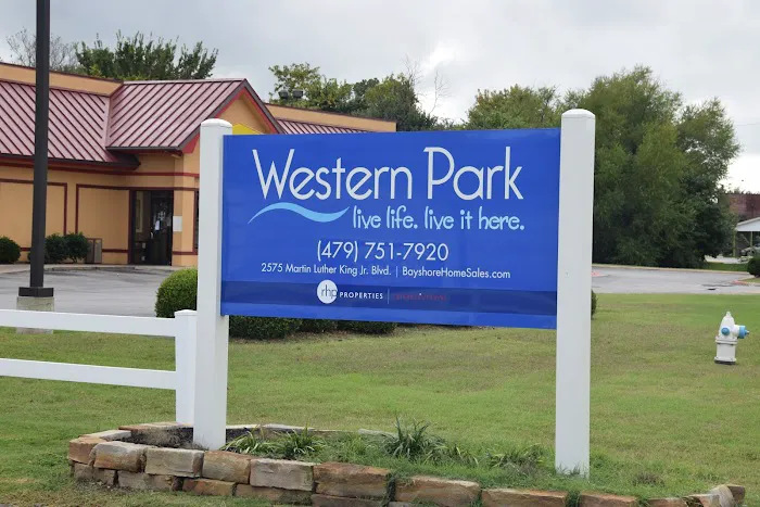 Western Park Manufactured Home Community Picture 2