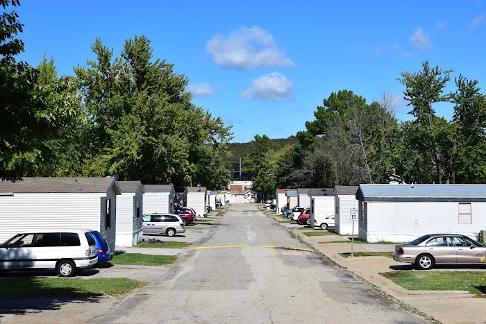 Western Park Manufactured Home Community Picture 3