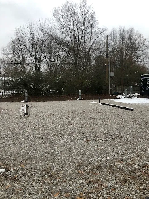 Ozark Canopy RV Park - Farmington Picture 5