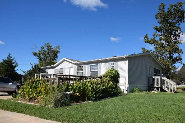 Oak Glen Manufactured Home Community Picture 8