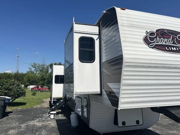 Davis RV Park Picture 7