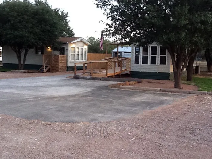 Grape Creek Phoenix RV Park Picture 5