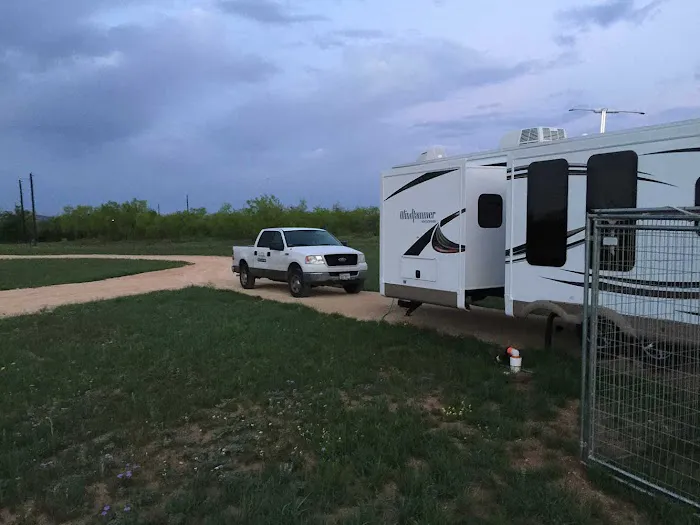 Sam's Place RV Park Picture 9