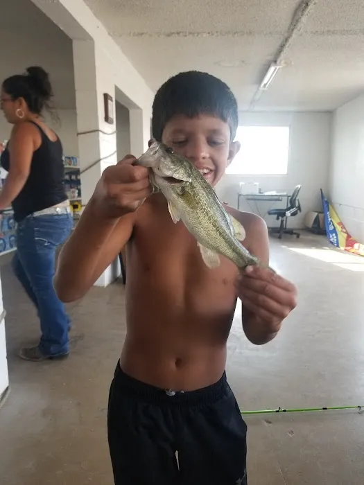 Lake Sweetwater General Store Picture 7