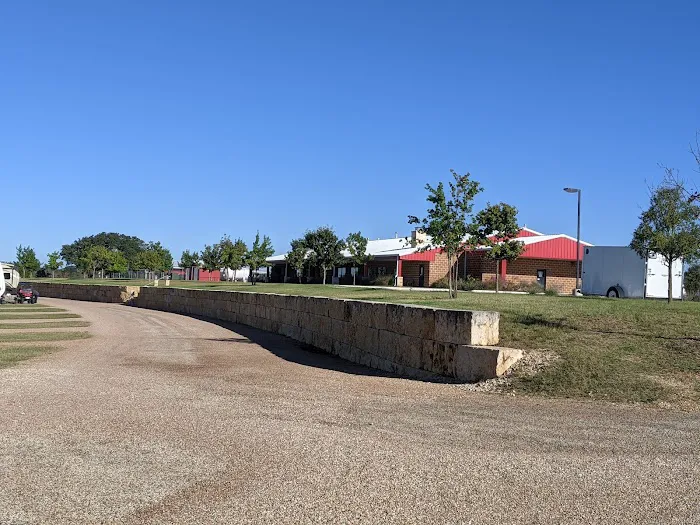 Old River Road RV Resort Kerrville, TX Picture 2