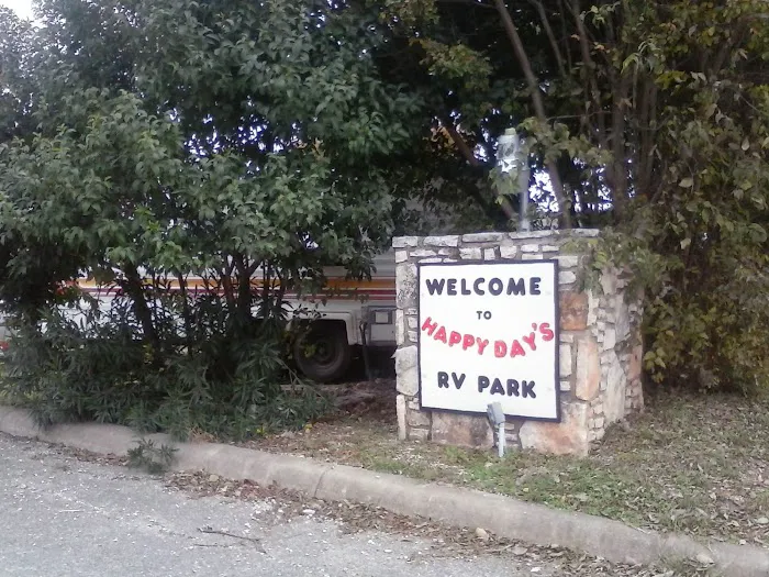 Happy Days RV Park Picture 3
