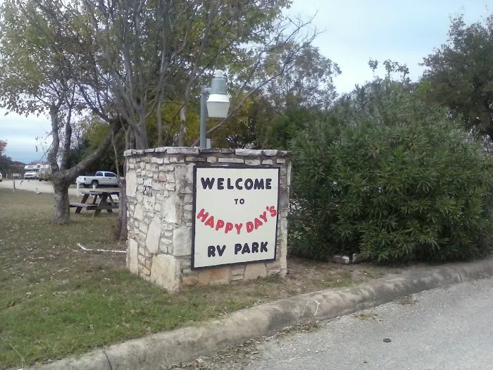 Happy Days RV Park Picture 4
