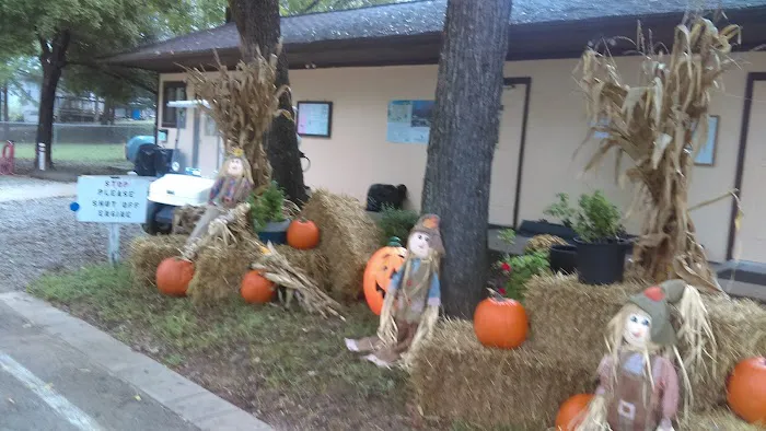 Turkey Creek - Escapes RV Parks Picture 9