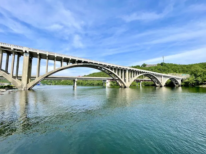 Branson Lakeside RV Park Picture 10