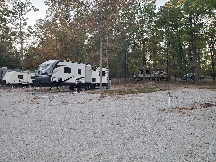 Dogwood Escape RV Park Picture 6