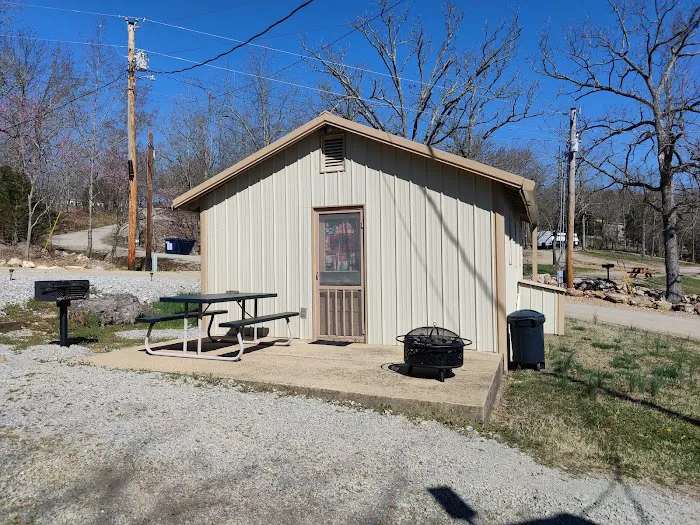 Keller's Kove Cabin and RV Resort at Norfork Lake Picture 4