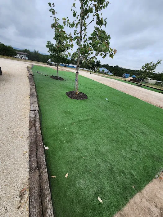 Frazier Farms RV Park Picture 3