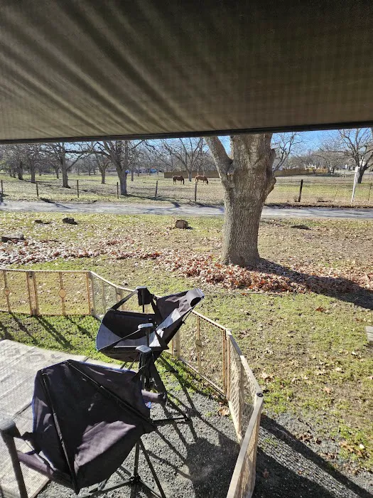 Red Oak RV Park Picture 4