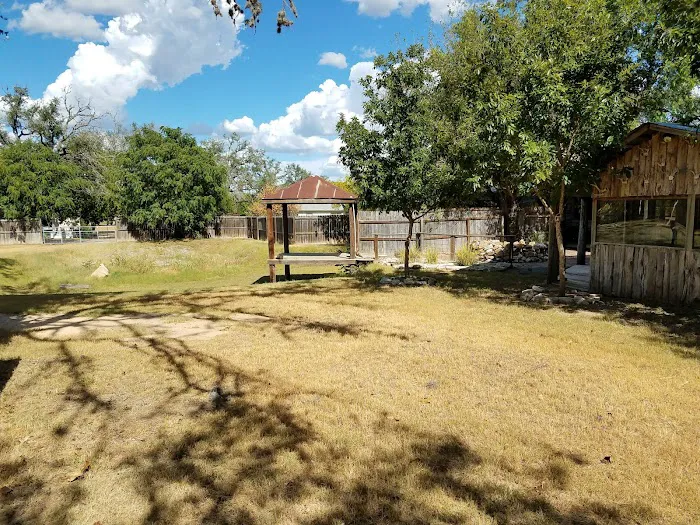 Red Oak RV Park Picture 8