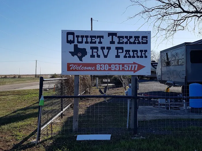 Quiet Texas RV Park Picture 6