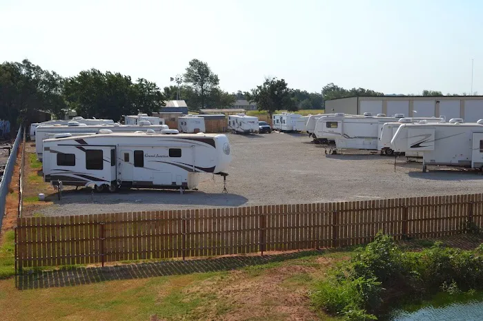 Pit’s RV Park and Storage Picture 1
