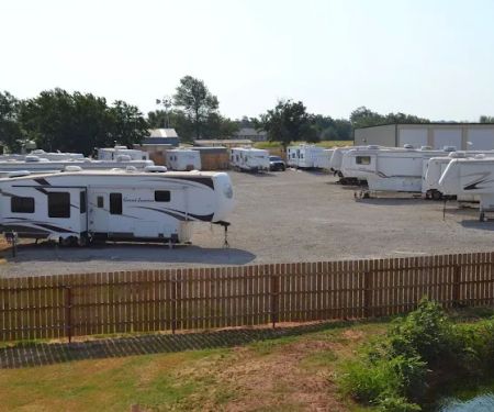 Pit’s RV Park and Storage