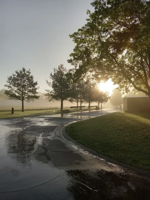 Windmill Mobile Home Park Picture 2